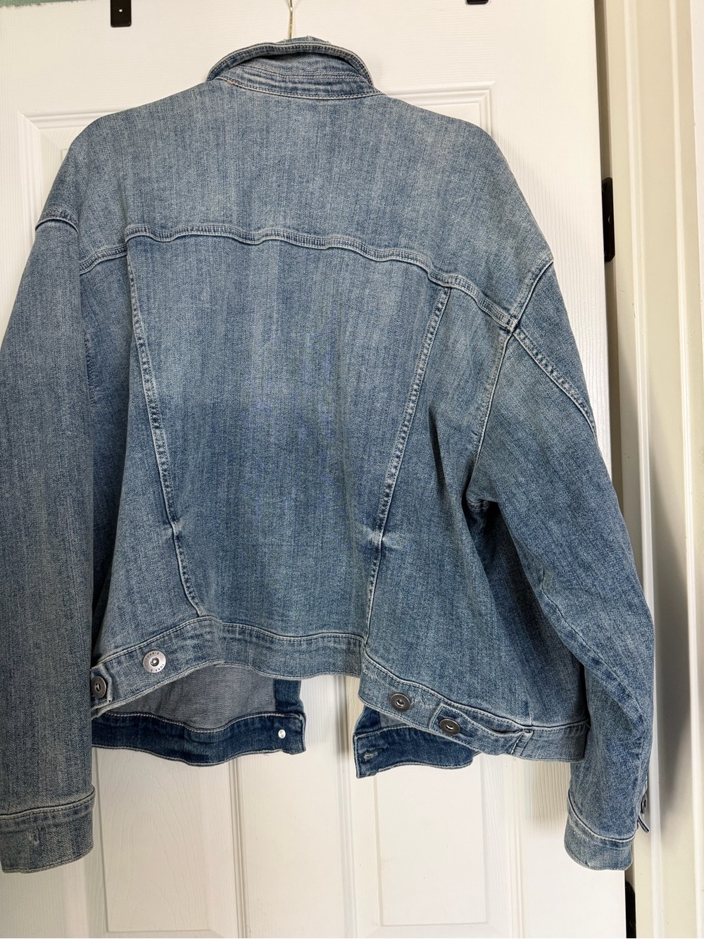 torrid Light Blue Denim Jacket - Picture 4 of 4